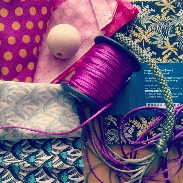 Kumihimo braiding