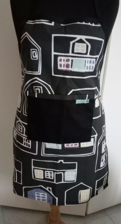 Kitchen apron set with matching pot-holders & kitchen cloth - Image 2