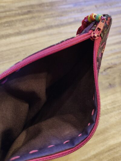 Random patchwork zippered pouch with tassel - Image 7