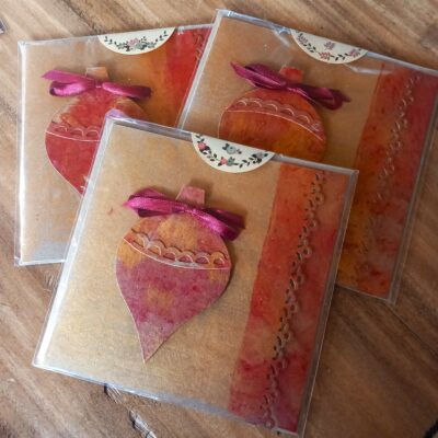 Set of 3 Christmas theme greetings cards + free gift - Image 4