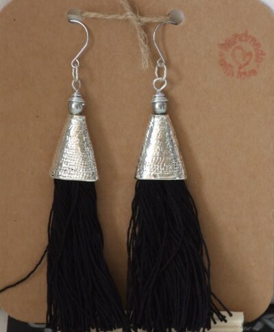 Long black fringe earrings - Image 2