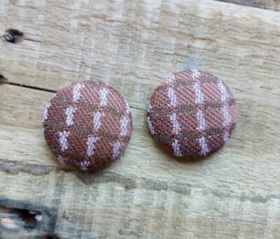 Textile covered button clip earrings - Image 11