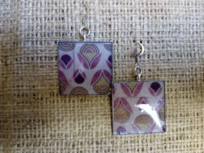 Vintage theme square earrings - Image 4
