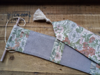 Textile wall hanging spectacles' holder
